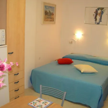 Διαμέρισμα Cozy Steps From Μπιμπιόνε